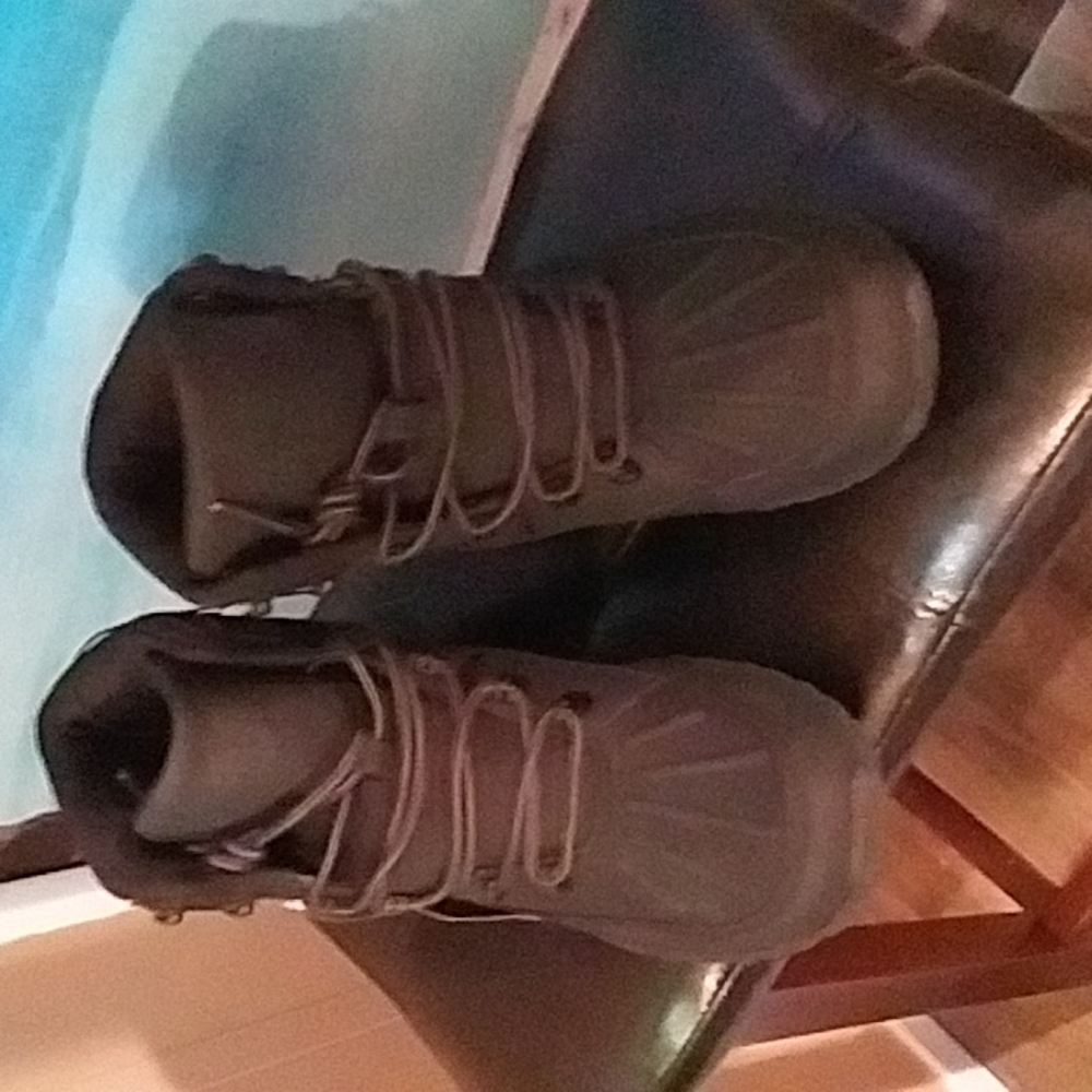 Reserved Footwear hiking 🥾